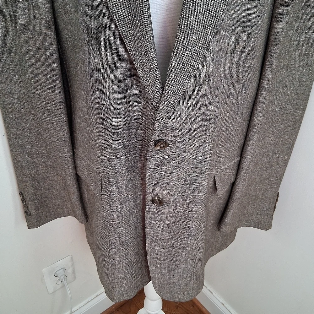 Burberry’s Houndstooth Sport Coat In Brown Wool Union Made USA Size 44L